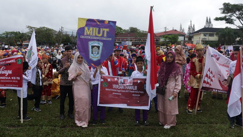 MIUT Thawalib Meriahkan HUT RI Ke-78